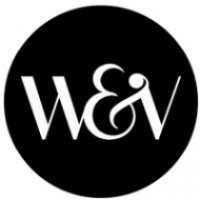 whiteandvelvet's profile image